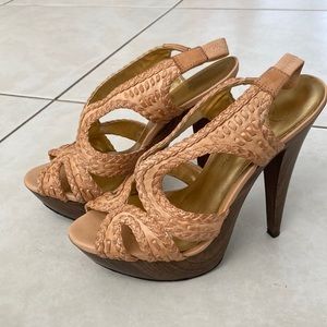 Jessica Simpson beige raffia style platform sling back sandals size 8